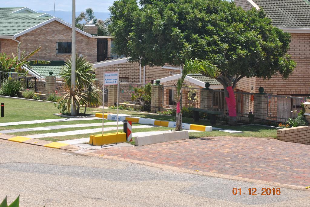 Sea Echo Accommodation Jeffreys Bay Exterior photo